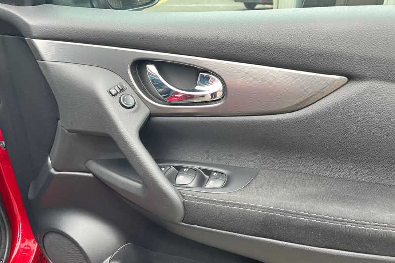 Used Nissan Qashqai 2018 for sale - 77755857: Photo 25