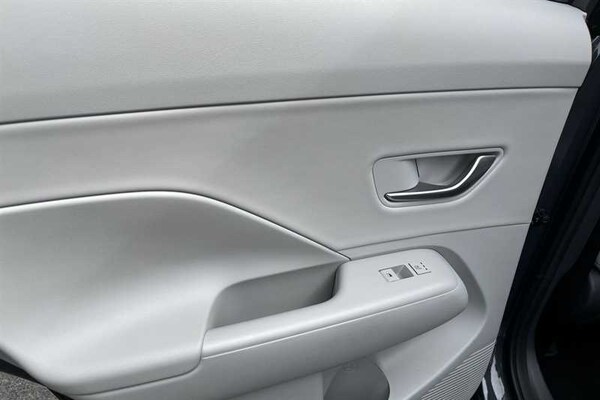 Used Hyundai KONA 2024 for sale - 76074680: Photo 38