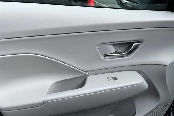 Used Hyundai KONA 2024 for sale - 76074680: Photo 39