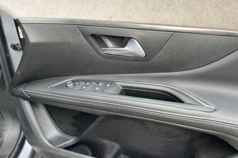 Used Peugeot 5008 2022 for sale - 77755858: Photo 24