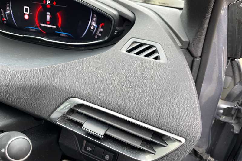 Used Peugeot 5008 2022 for sale - 77755858: Photo 26