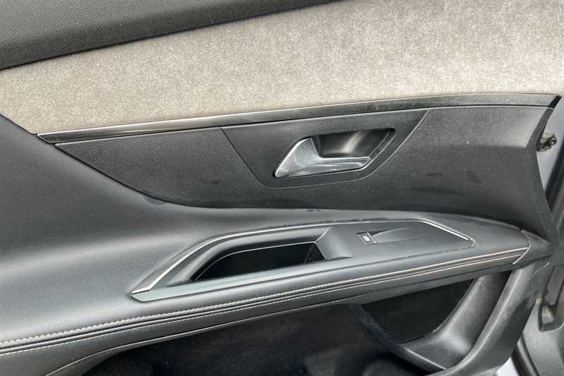 Used Peugeot 5008 2022 for sale - 77755858: Photo 36