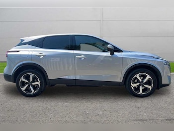 Used Nissan Qashqai 2023 for sale - 79160225: Photo
