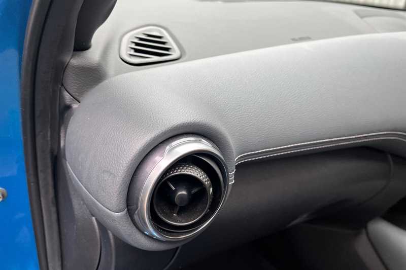 Used Nissan Juke 2021 for sale - 76501671: Photo 38