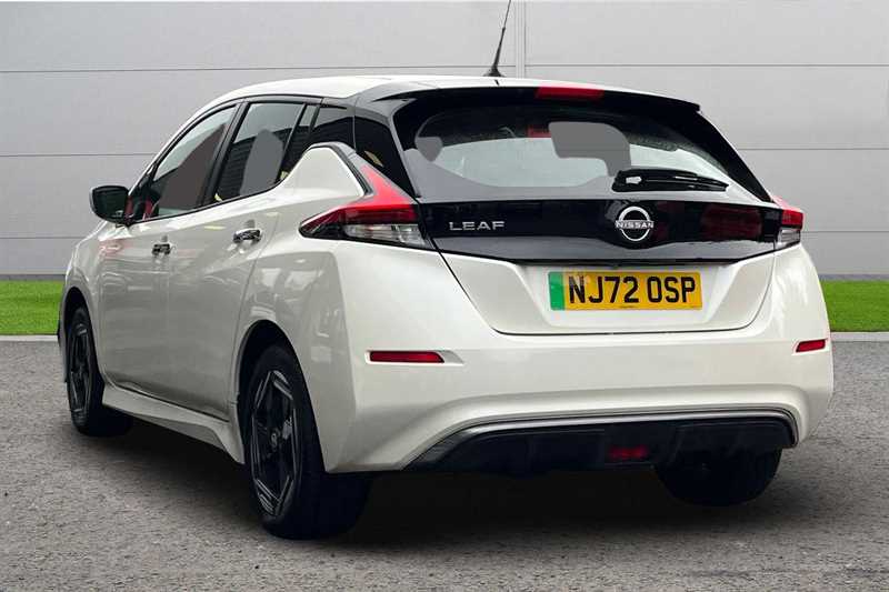 Used Nissan Leaf 2022 for sale - 76062420: Photo 2