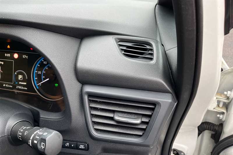 Used Nissan Leaf 2022 for sale - 76062420: Photo 23
