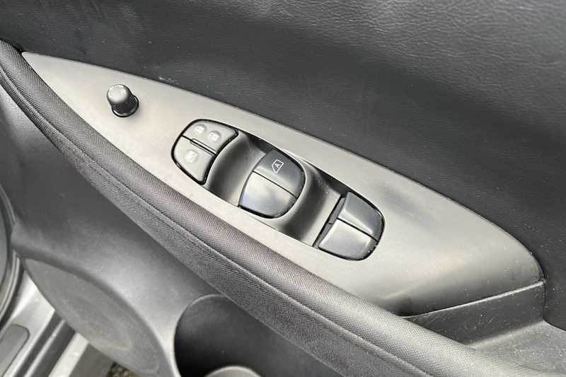 Used Nissan Leaf 2022 for sale - 77540085: Photo 18