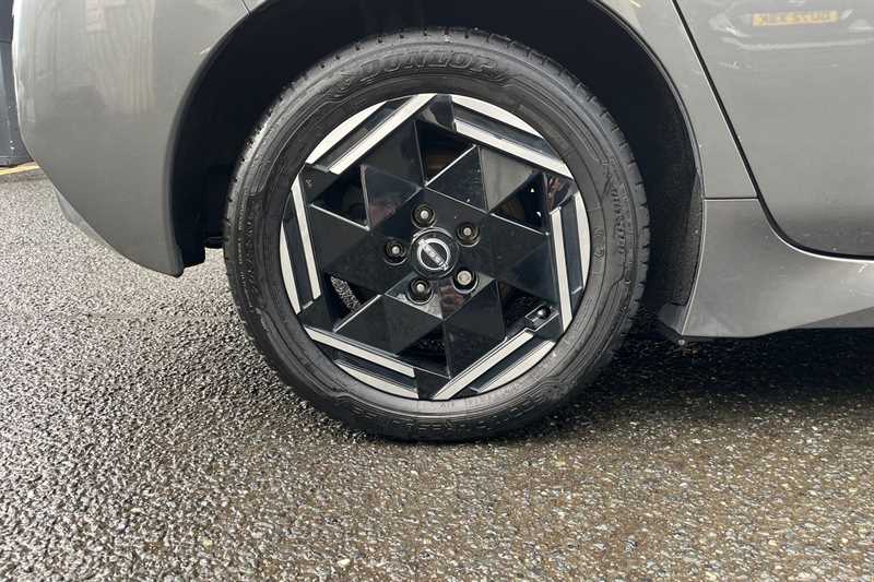 Used Nissan Leaf 2022 for sale - 77540085: Photo 6