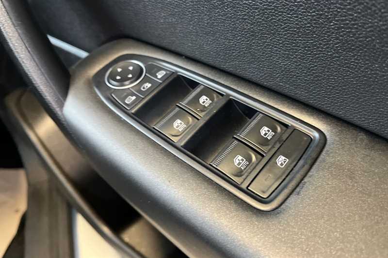Used Renault Captur 2020 for sale - 76140714: Photo 18
