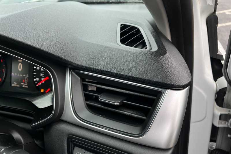 Used Renault Captur 2020 for sale - 76140714: Photo 25