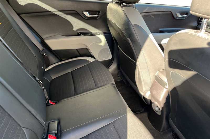 Used Kia Stonic 2023 for sale - 78059786: Photo 19