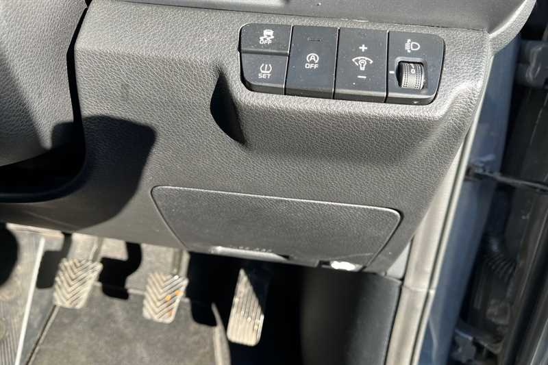 Used Kia Stonic 2023 for sale - 78059786: Photo 23