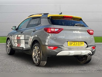 Used Kia Stonic 2023 for sale - 78059786: Photo