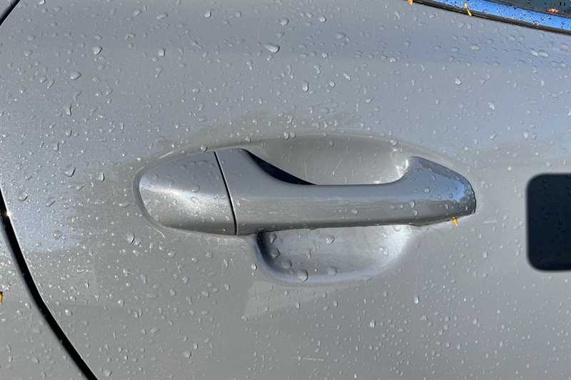 Used Kia Stonic 2023 for sale - 78059786: Photo 43