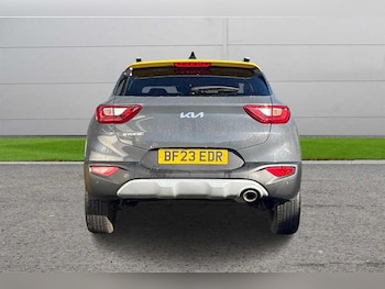 Used Kia Stonic 2023 for sale - 78059786: Photo