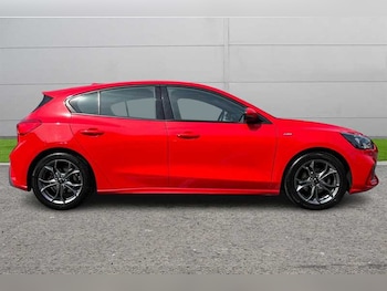 Used Ford Focus 2019 for sale - 74991804: Photo