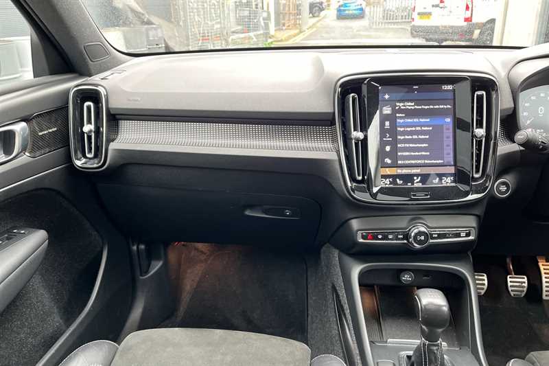 Used Volvo XC40 for sale - 77826957: Photo 18