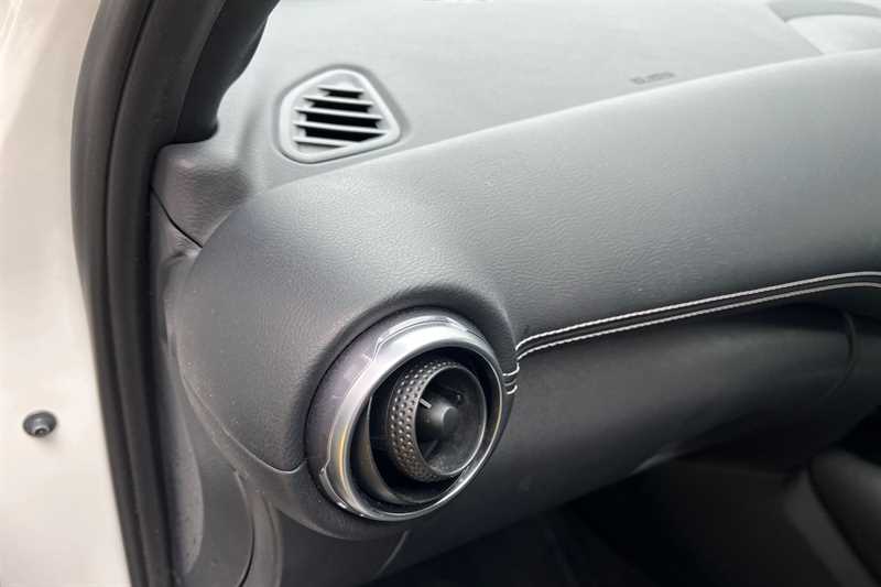 Used Nissan Juke 2023 for sale - 77600642: Photo 39