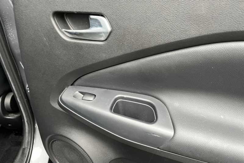 Used Nissan Juke 2022 for sale - 76826937: Photo 37