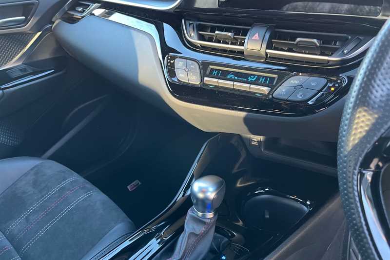 Used Toyota C-HR 2023 for sale - 77205879: Photo 12