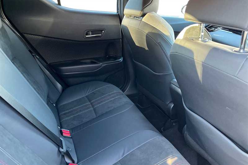 Used Toyota C-HR 2023 for sale - 77205879: Photo 19