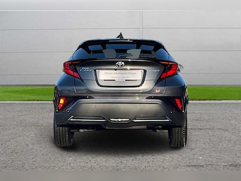 Used Toyota C-HR 2023 for sale - 77205879: Photo