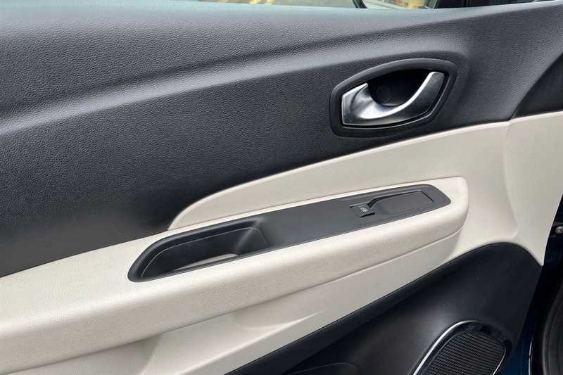 Used Renault Captur 2019 for sale - 77499829: Photo 37