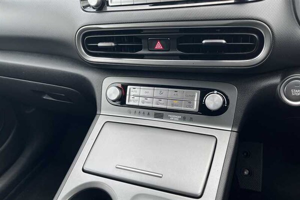 Used Hyundai KONA 2022 for sale - 76140631: Photo 12