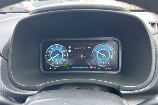 Used Hyundai KONA 2022 for sale - 76140631: Photo 14