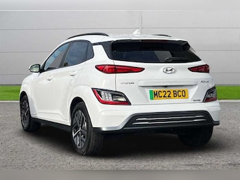 Used Hyundai KONA 2022 for sale - 76140631: Photo 2