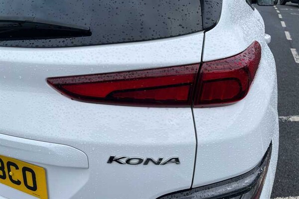 Used Hyundai KONA 2022 for sale - 76140631: Photo 30
