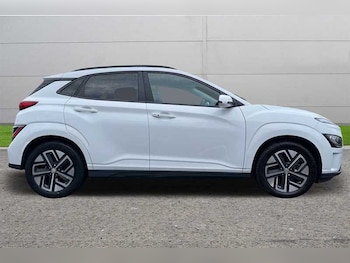 Used Hyundai KONA 2022 for sale - 76140631: Photo 3
