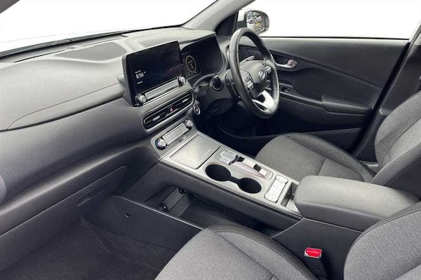 Used Hyundai KONA 2022 for sale - 76140631: Photo 7
