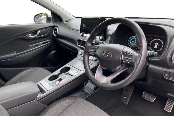 Used Hyundai KONA 2022 for sale - 76140631: Photo 8