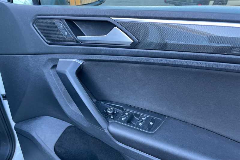 Used Volkswagen Tiguan 2020 for sale - 77960332: Photo 24