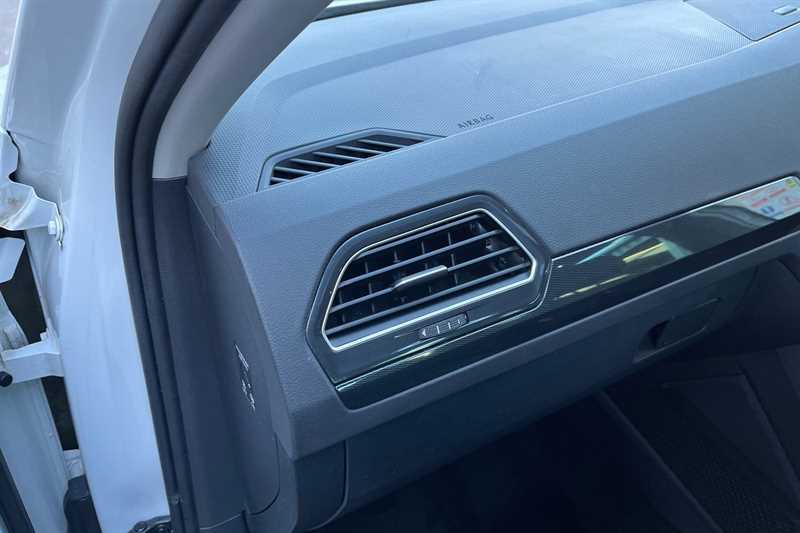 Used Volkswagen Tiguan 2020 for sale - 77960332: Photo 40