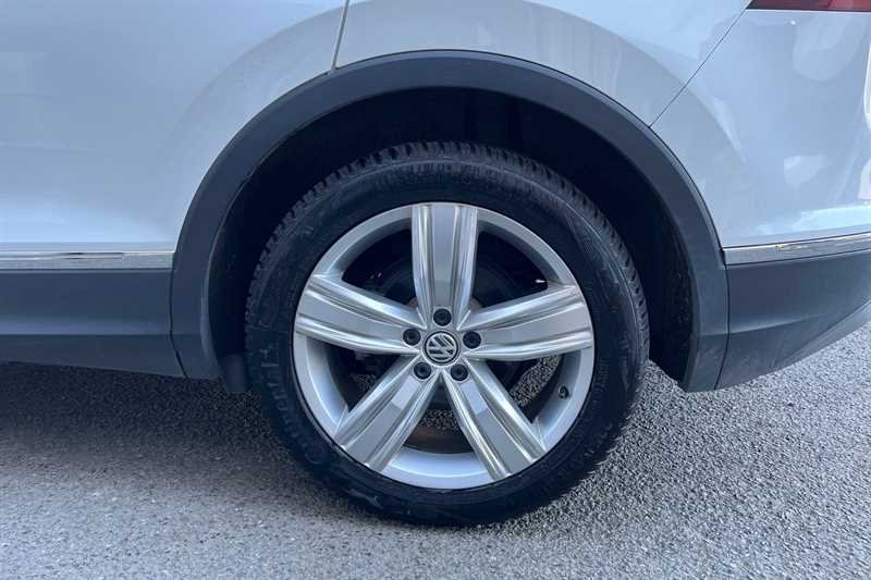 Used Volkswagen Tiguan 2020 for sale - 77960332: Photo 48