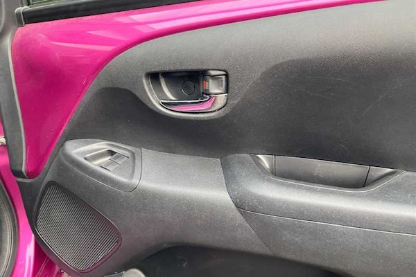 Used Toyota AYGO 2018 for sale - 76229647: Photo 22