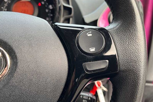 Used Toyota AYGO 2018 for sale - 76229647: Photo 25