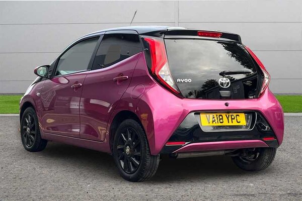 Used Toyota AYGO 2018 for sale - 76229647: Photo 2