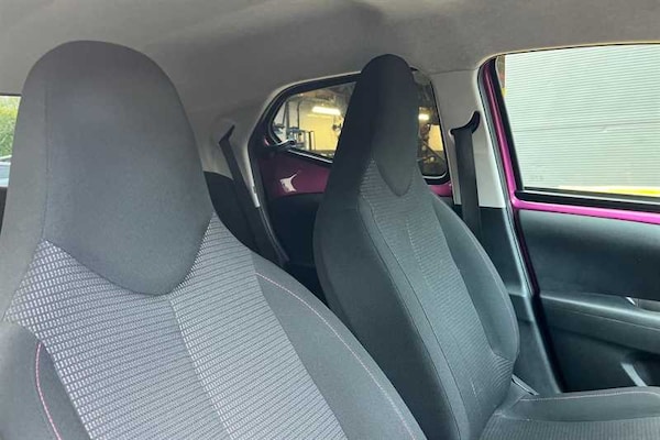 Used Toyota AYGO 2018 for sale - 76229647: Photo 49