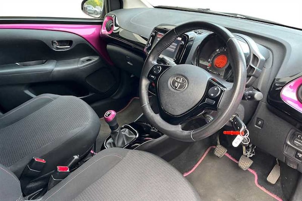 Used Toyota AYGO 2018 for sale - 76229647: Photo 8