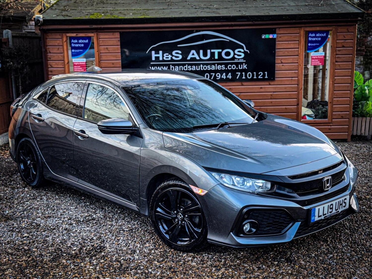 Used Honda Civic 2019 for sale - 77159257: Photo 2