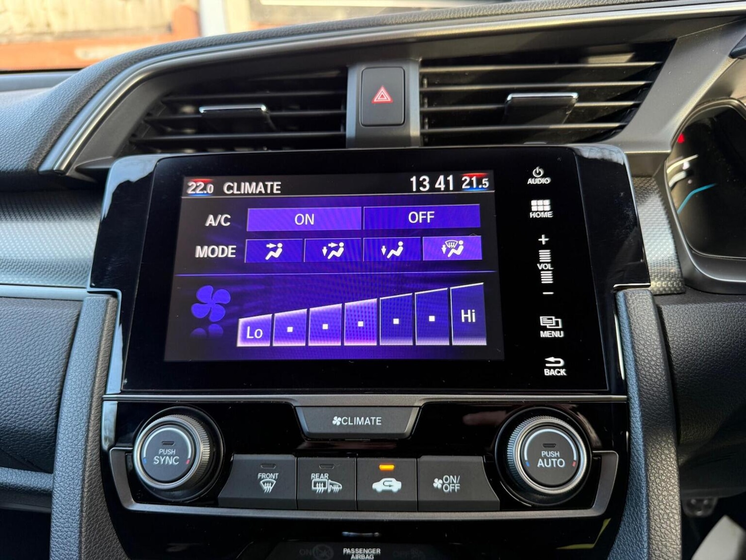Used Honda Civic 2019 for sale - 77159257: Photo 40