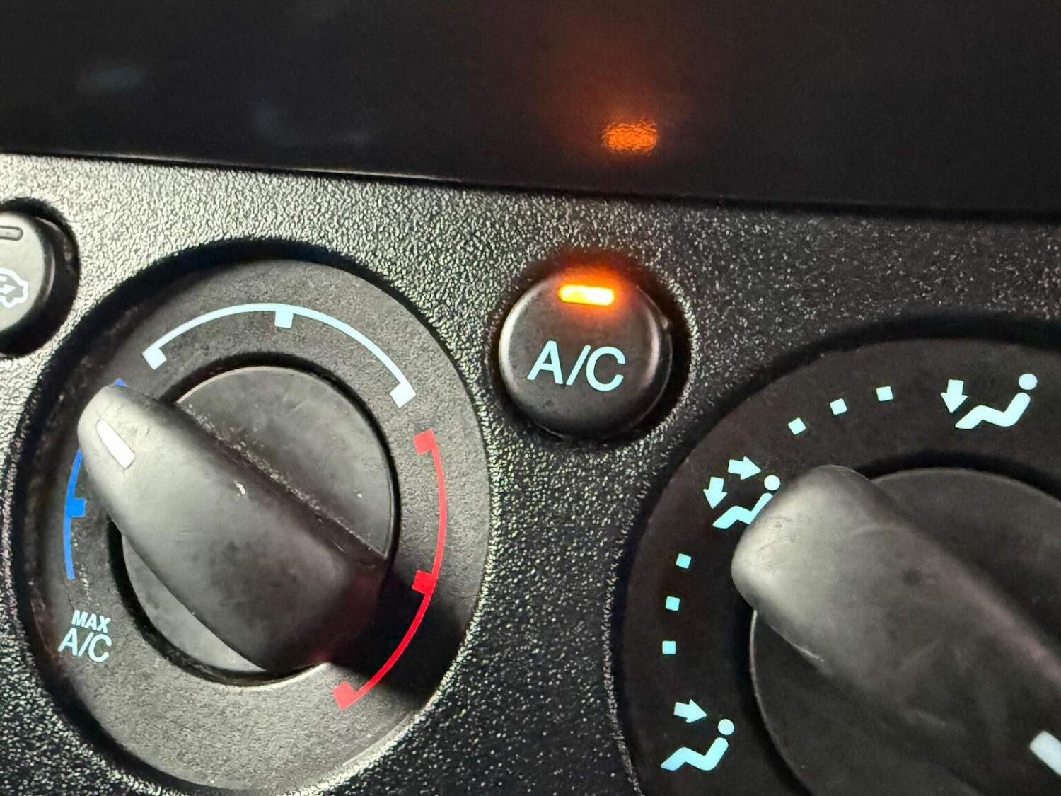 Used Ford Transit Connect 2017 for sale - 78025760: Photo 33