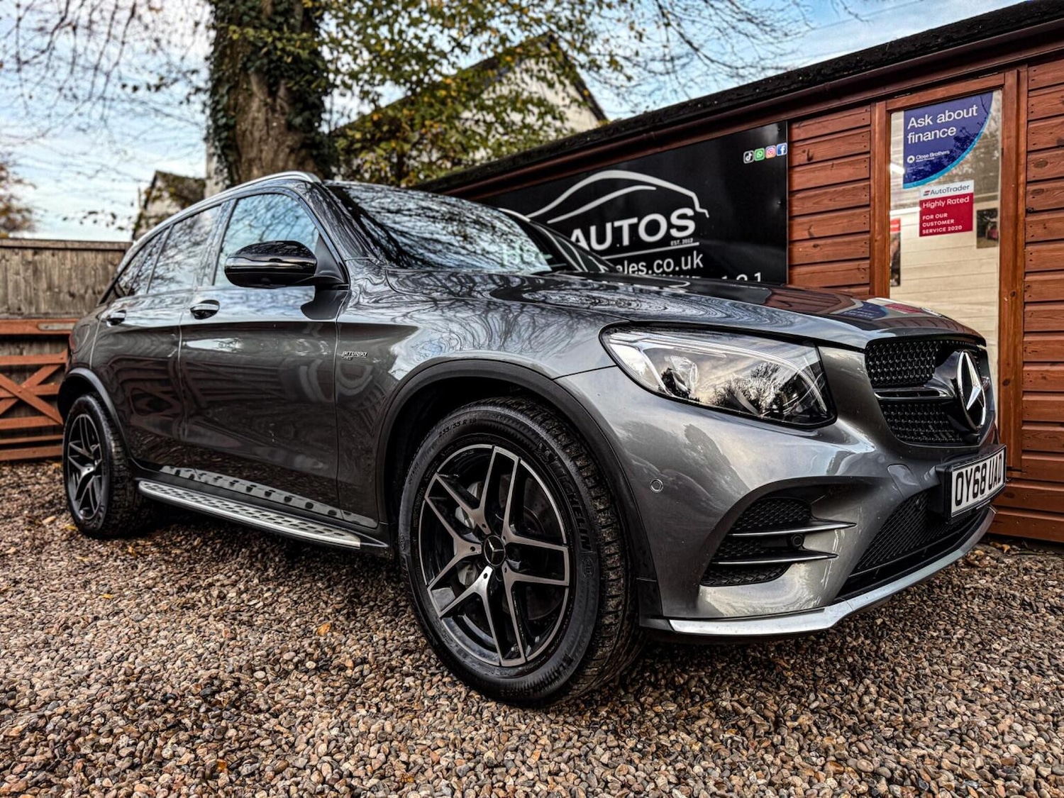 Used Mercedes-Benz GLC 2018 for sale - 76576918: Photo 2