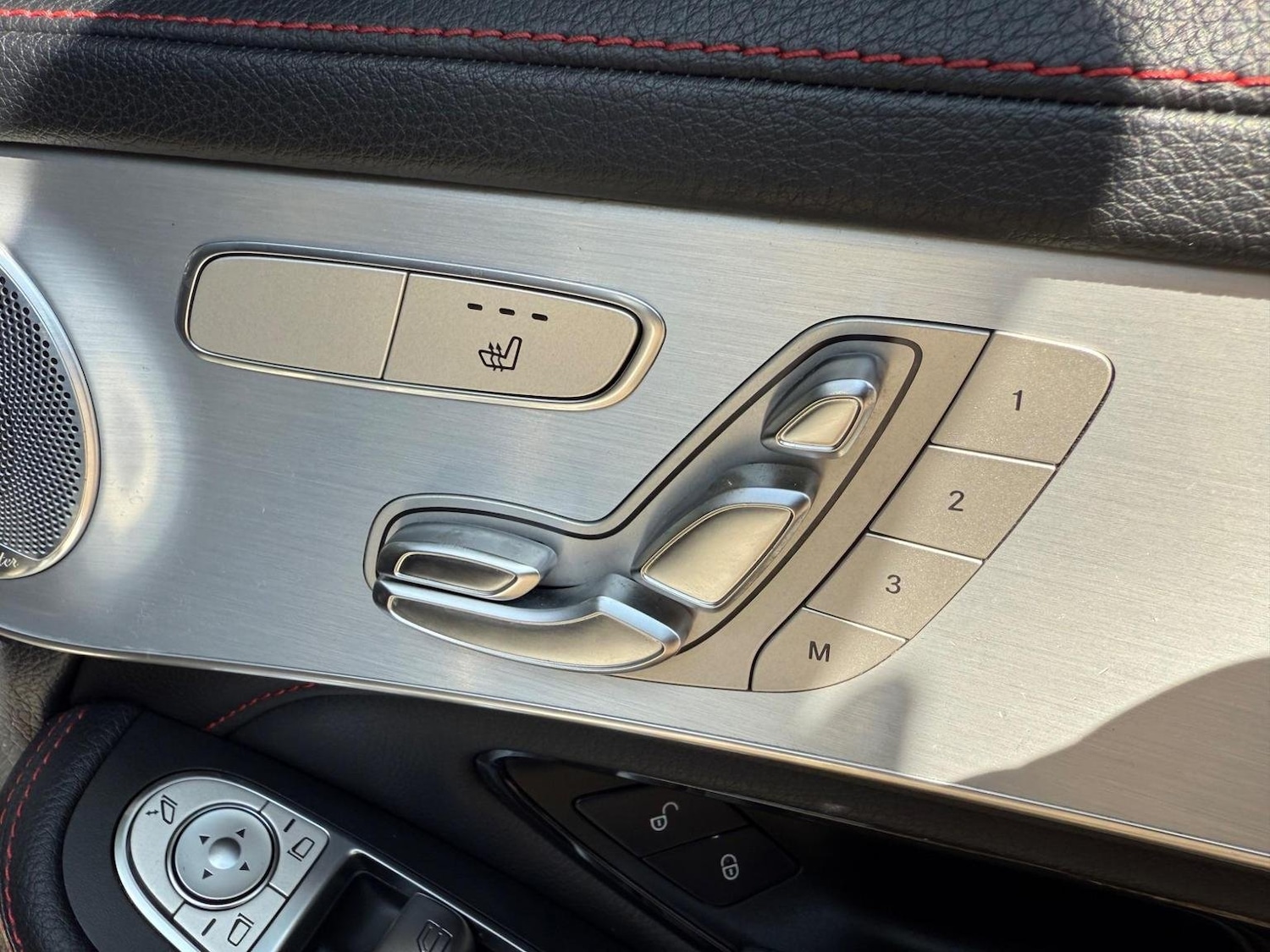 Used Mercedes-Benz GLC 2018 for sale - 76576918: Photo 32