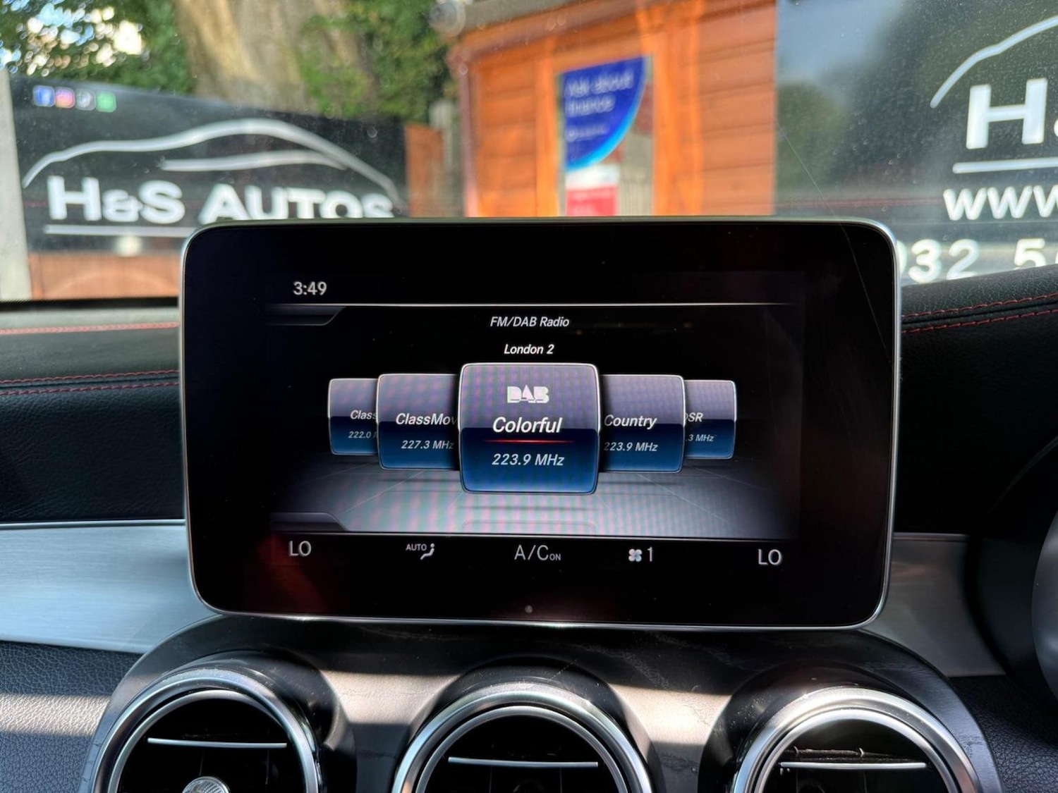 Used Mercedes-Benz GLC 2018 for sale - 76576918: Photo 44