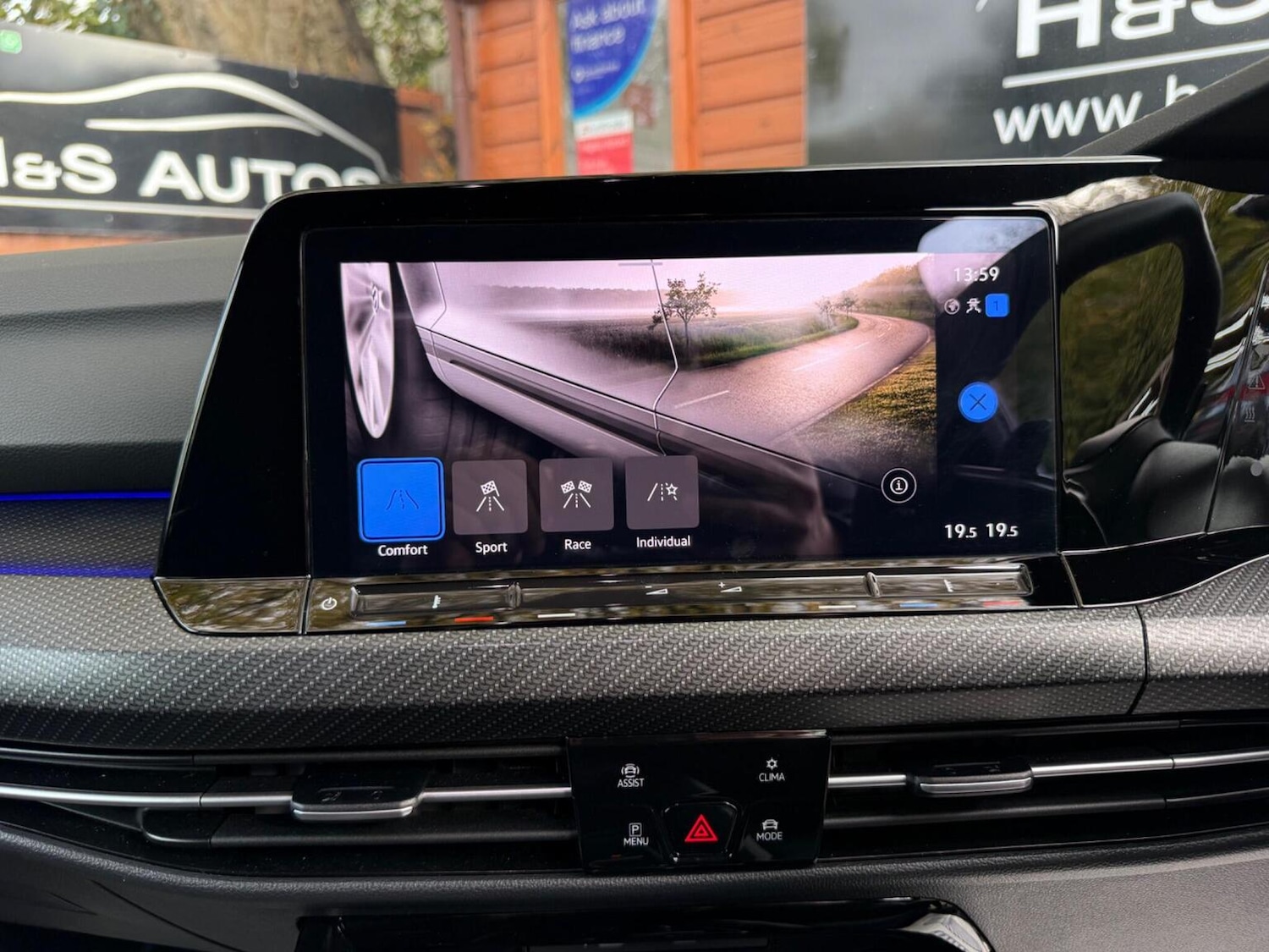 Used Volkswagen Golf 2023 for sale - 76605832: Photo 39