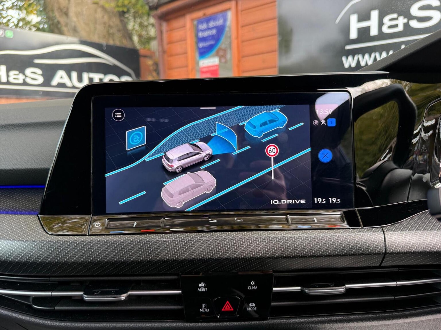 Used Volkswagen Golf 2023 for sale - 76605832: Photo 40